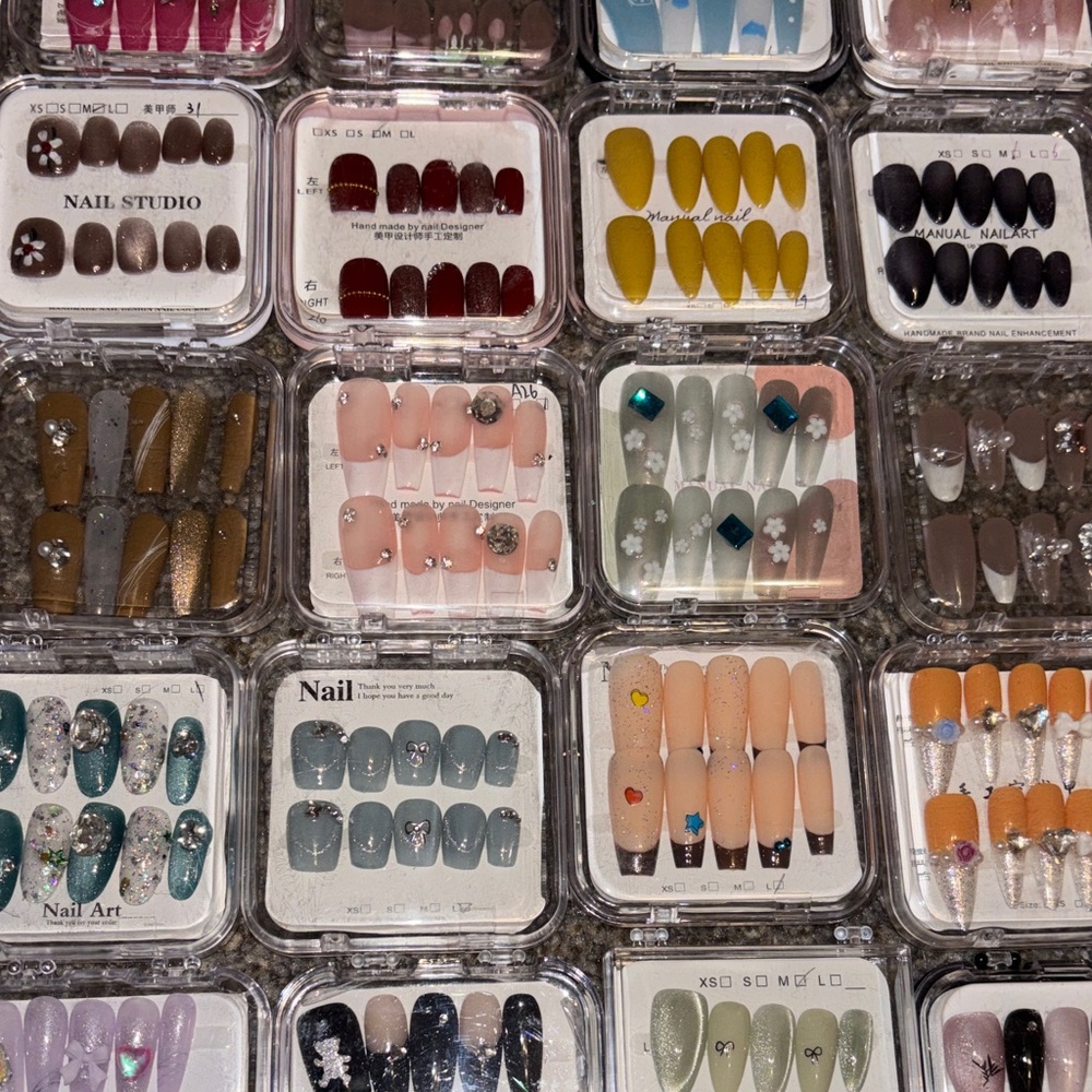 Assorted Press-On Nail Set Collection - Multi Color - Picture 14 of 14